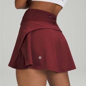 NWOT lululemon mulled wine play off the pleats skirt